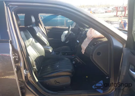 2015 Chrysler 300 300S z USA, uszkodzony, nr VIN 2C3CCABG1FH842116